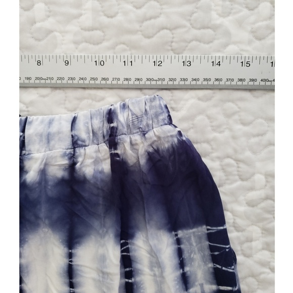 NEW Splendid Karpaz tie dye rayon drawstring side pocket shorts - Picture 6 of 9